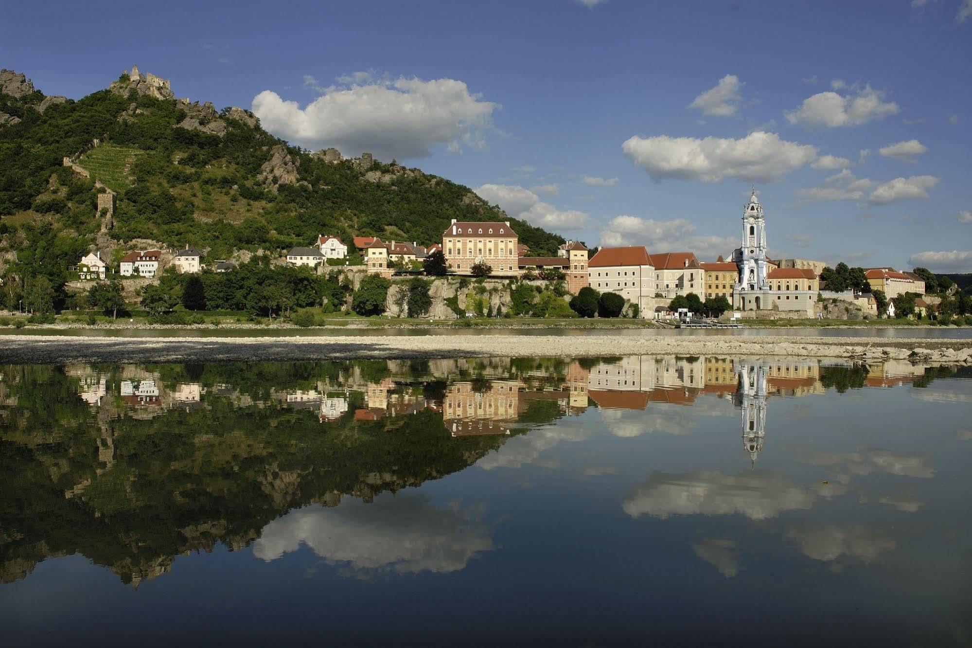 Hotel Schloss Durnstein Exterior photo